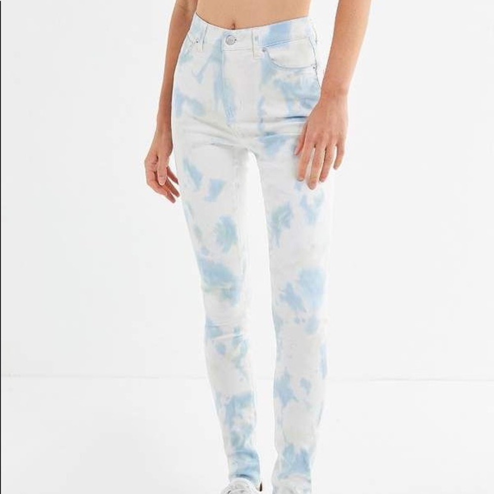 BDG Twig High-rise skinny jean in cloud print!